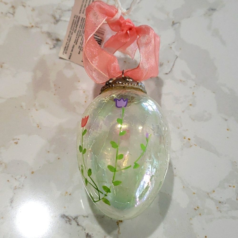 Vintage Russ glass egg ornament